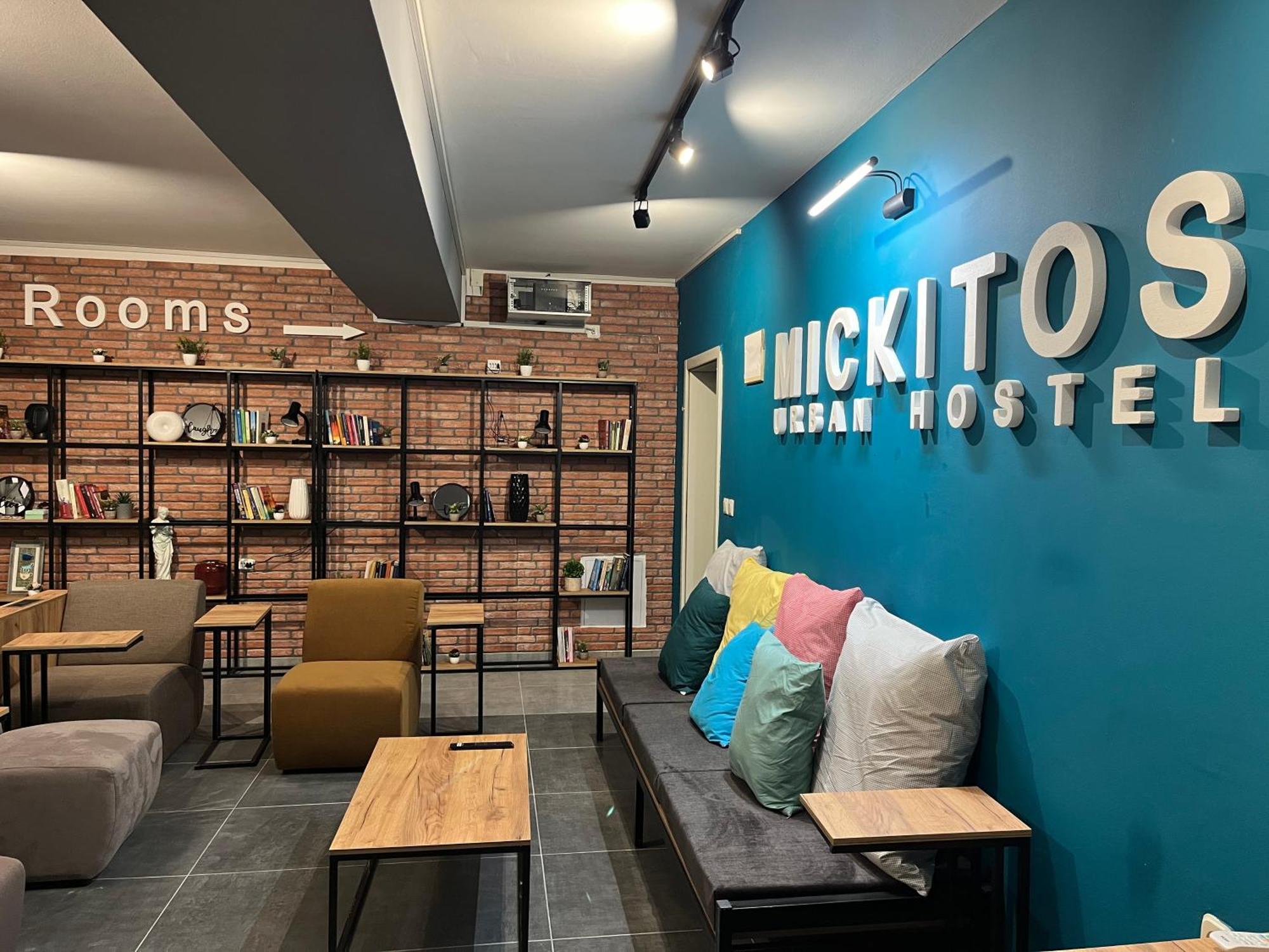Mickitos Urban Hostel Skopje Esterno foto